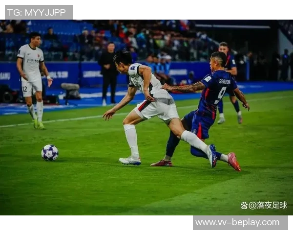 门神陈威11次扑救力保海港不败对手狂轰48脚打门展现强大攻击力